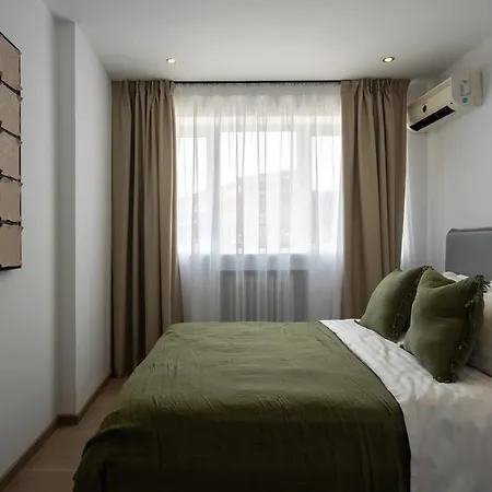 Grand 3br Near Athenaeum & Calea Victoriei アパート ブカレスト