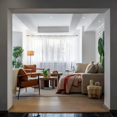 Grand 3br Near Athenaeum & Calea Victoriei Bucureşti