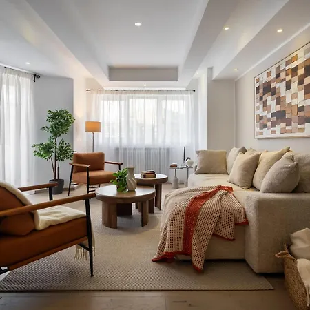 Grand 3br Near Athenaeum & Calea Victoriei Apartment *